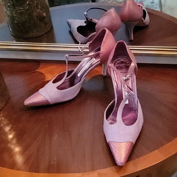 Manolo Blahnik heels - Picture 1 of 8